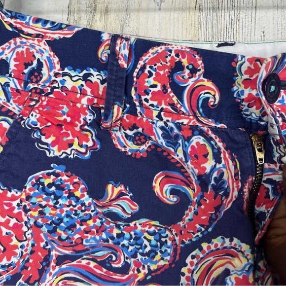 Lilly Pulitzer Short Pants Sz 2 Womens The Walsh‎ Paislet Print Chino Flat Front - Picture 5 of 12